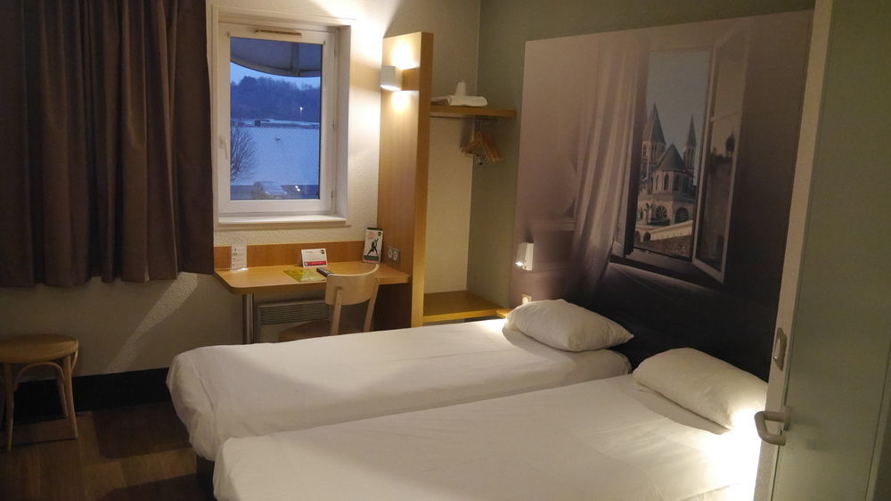 Caen Memorial Hotel Saint-Contest