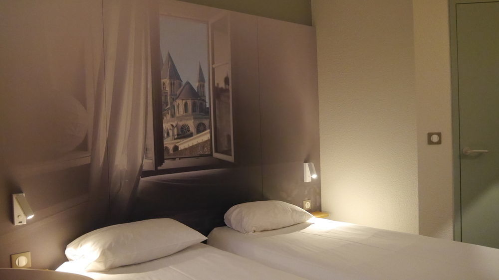 Caen Memorial Hotel 2*